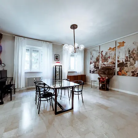 Isola Trendy Retreat - Large Flat, * Milánó