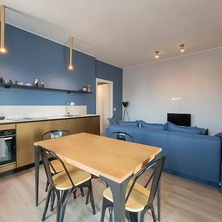New Two-room A Stone's Throw From The M3 Metro شقة ميلان