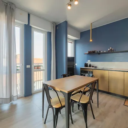 New Two-room A Stone's Throw From The M3 Metro ميلان