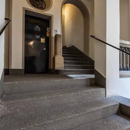 Πανσιόν The Couper Bagutta *