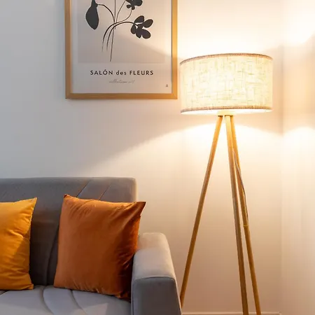 شقة Casa 500 Family & Friends - M3 10 Minutes To Duomo ميلان