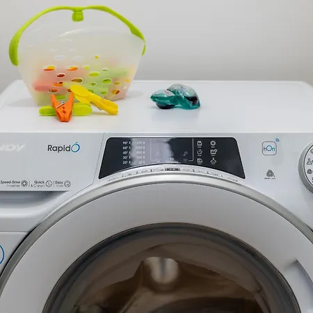 Casa 500 Family & Friends - M3 10 Minutes To Duomo شقة