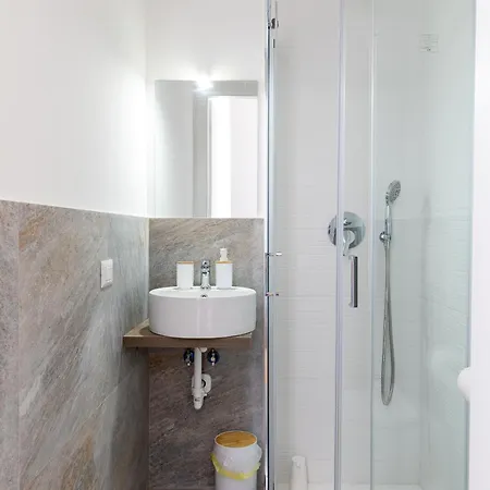 شقة Casa 500 Family & Friends - M3 10 Minutes To Duomo *