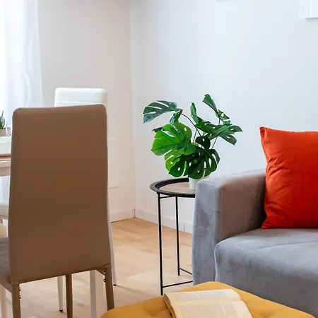 شقة Casa 500 Family & Friends - M3 10 Minutes To Duomo