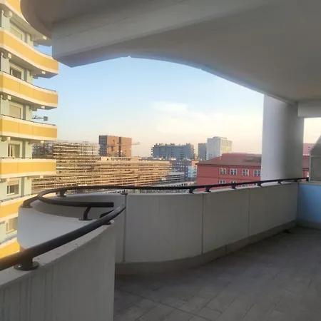 Moderno Bilocale Con Ampio Balcone Apartamento *