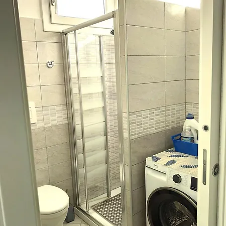 Matthias - - Modern And Cozy Flat, Close To The Metro - 15 Min From Station, Close To San Raffaele Appartement