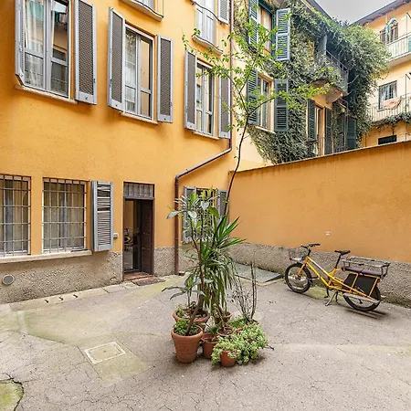 Ethnic-chic, A Due Passi Dal Duomo! *