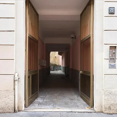 Flower Moon - Boutique Loft With Jacuzzi