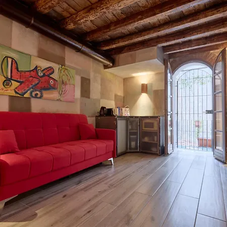 Emme Loft I New Moon - Stylish With Balcony