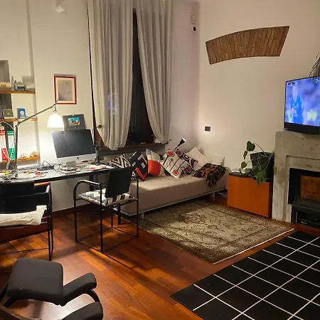 Adalbert House On 2 Levels *