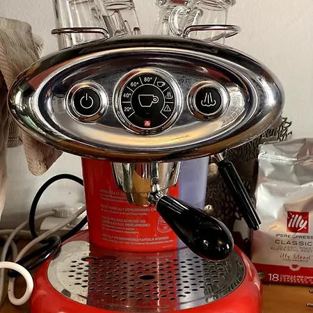 Adalbert House On 2 Levels Апартаменты