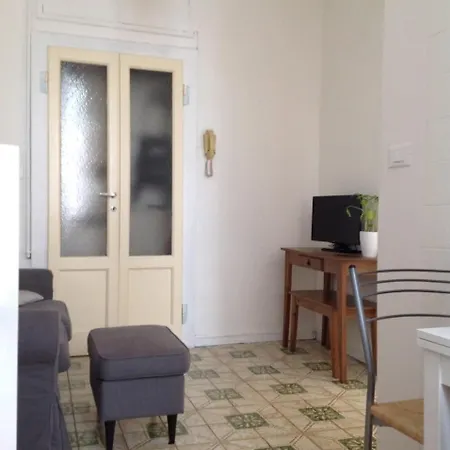 Апартаменты Casa Vittoria, Lovely Center Flat *