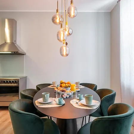 Bazzi, 49 - Bocconi Milán