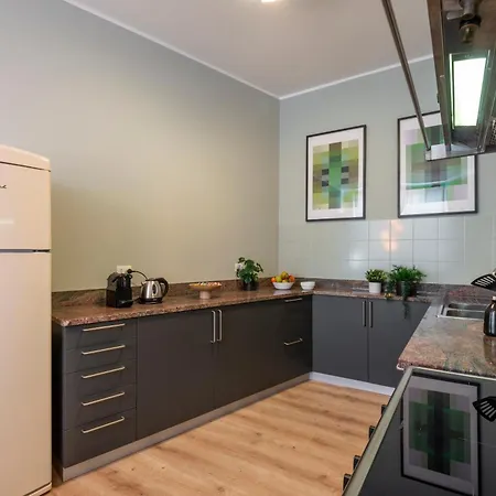 Bazzi, 49 - Bocconi Appartement *