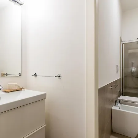 アパート Zuara Flexyrent ミラノ