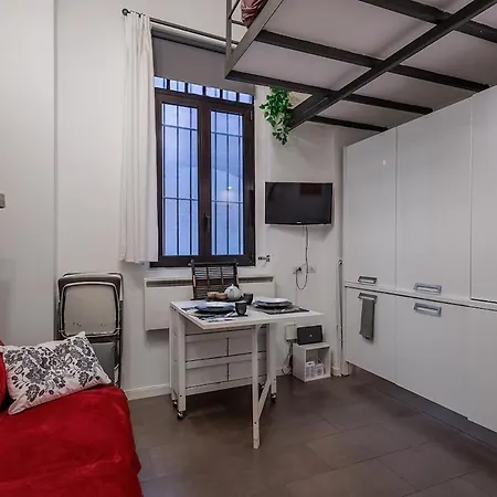 Piccolo Loft Nella Grande * Milan