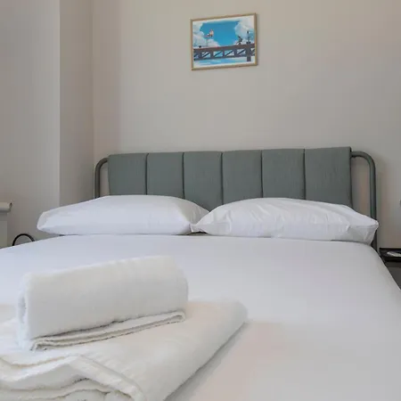 I Host - Coni Zugna 58 * Milan