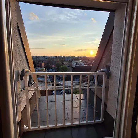 Apartamento Terrazzo Di Bicocca Niguarda M5 M3 Ice Park & Garibadi Station *