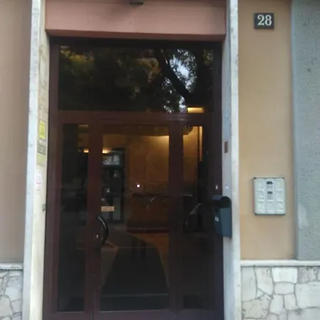 In Elegant Close To The Center Milán