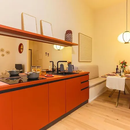 The Rent - Characterful Two-bedroom Flat Steps From Palestro Appartement Milan