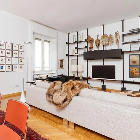 Youhosty - Brera 17 *