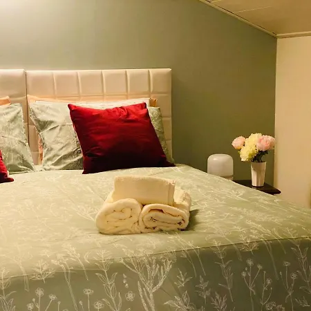 Apartmán Comfortable 6 Min From Station *