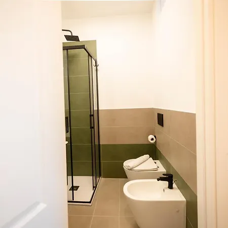 Moderno Bilocale In Zona Monumentale-cenisio Apartment *