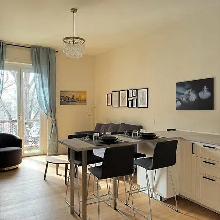 - - Life - Apartment *