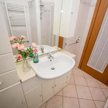 Il Tuo Rifugio Accogliente A Due Passi Da Tutto Apartamento Milão