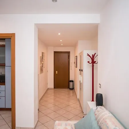 Apartment Metro 4 - Grazioso Bilocale Accogliente Mailand