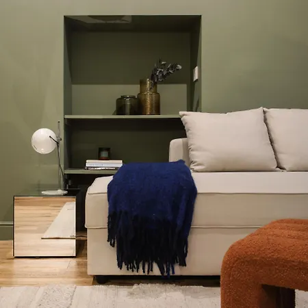 La Petite Gae Aulenti *