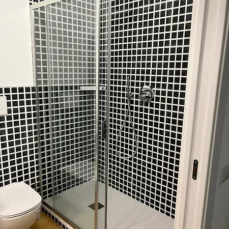 Apartmán Fifty Eight Repubblica Three Bedrooms Milán