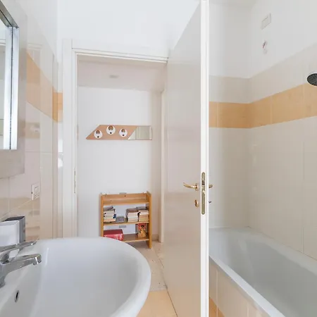 Apartment Arco Della Pace - Ampio Bilocale *