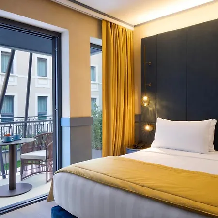 Fifty House Отель 5*