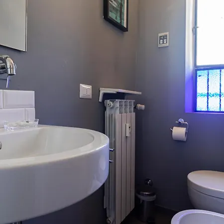 Italianway Easy - Rosmini 13 B *