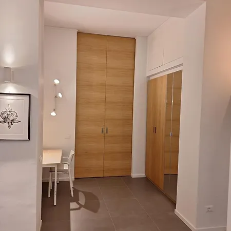 S-home Porta Romana Con Wi-fi E Aria Condizionata アパート
