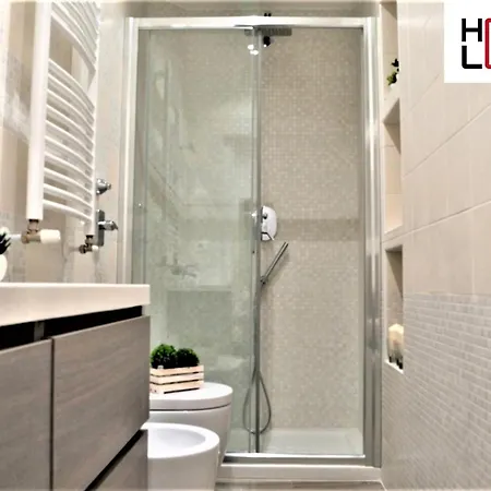 公寓 Homelovers Bright And White House Pta Venezia *