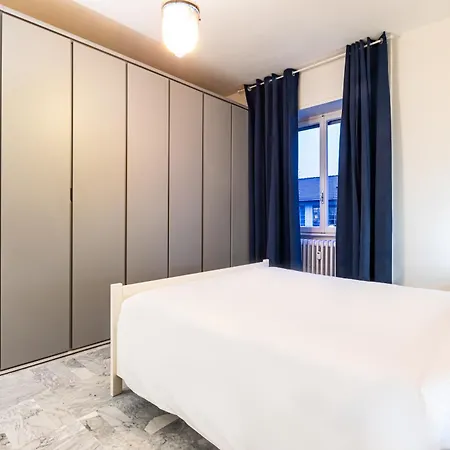 Piazza Gramsci Amazing With Balcony - Collection Apartament Mediolan