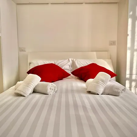 Urban Oasis M1 Lima Self-check-in Daire Milano