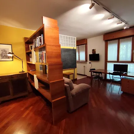 Apartment The Book Nook