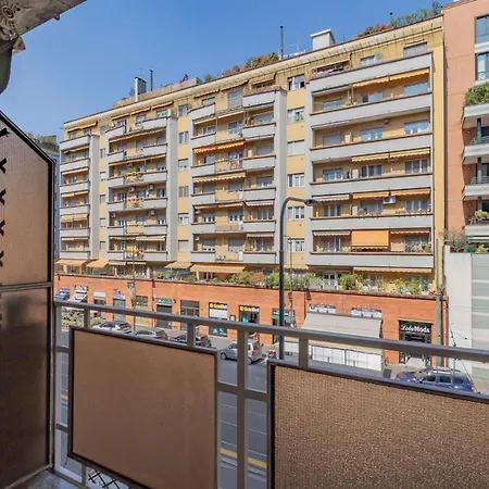 Apartament De Angeli San Siro Large Two-room *