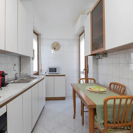 Apartament De Angeli San Siro Large Two-room Mediolan