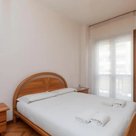 De Angeli San Siro Large Two-room * Mediolan