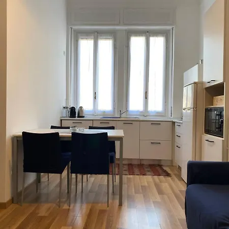 Appartement Elegant & Chic Navigli Milan