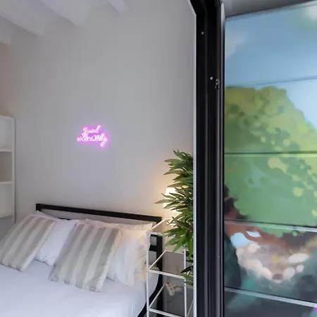 Appartamento Flora 57 - Splendido Loft Nel Cuore Dei Navigli *