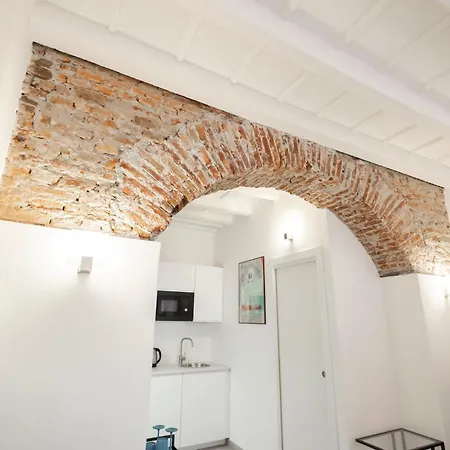 Appartamento Flora 57 - Splendido Loft Nel Cuore Dei Navigli *
