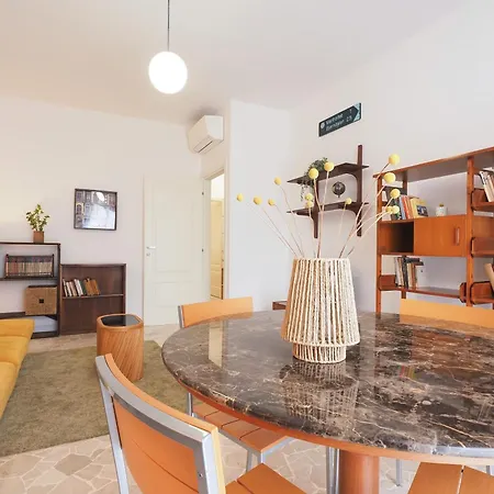 Apartment Primopiano - Murani Milan