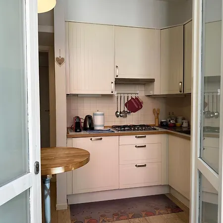 Gioire - Duomo 4 Metro Stops - Near Olympic Village