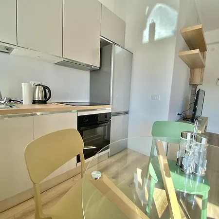 Metro S&m Home, Moderno E Confortevole Con Metro M3 Sotto Casa Milan