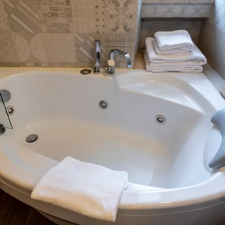Forze Armate, 70 - Comfort E Relax * Milano